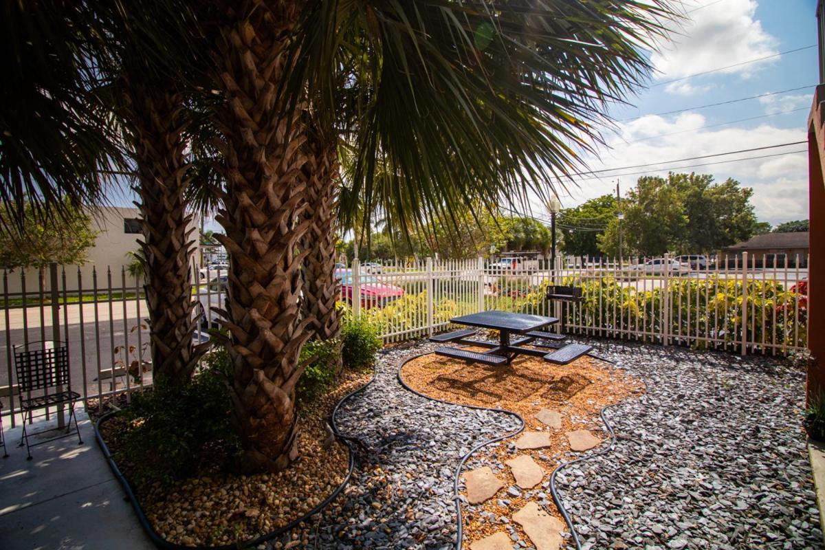 The Victor Apartments By Lowkl Fort Lauderdale Exterior photo
