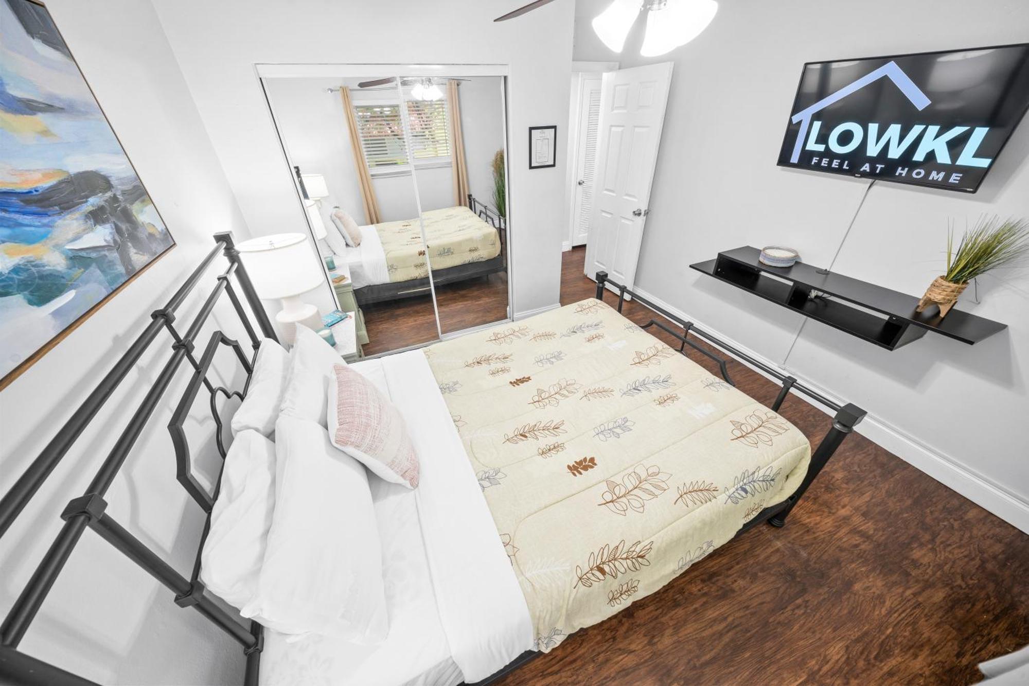 The Victor Apartments By Lowkl Fort Lauderdale Room photo