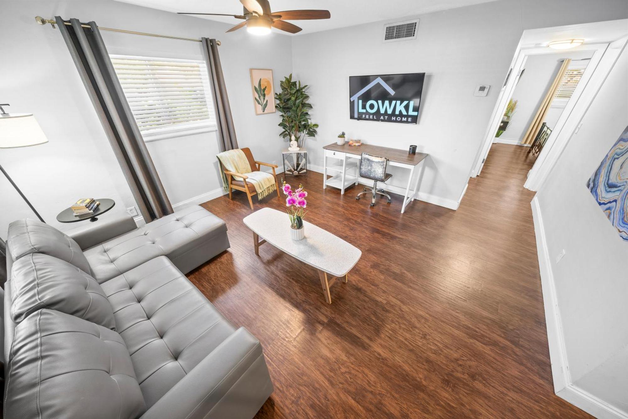 The Victor Apartments By Lowkl Fort Lauderdale Room photo